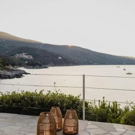 Villa Mare Di Spartaia *